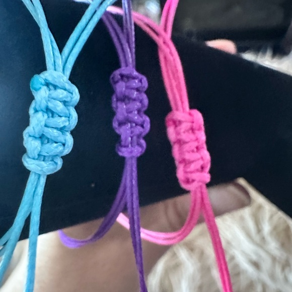 Set of 3 adjustable cross bracelets perfect stocking stuffers - Picture 2 of 8